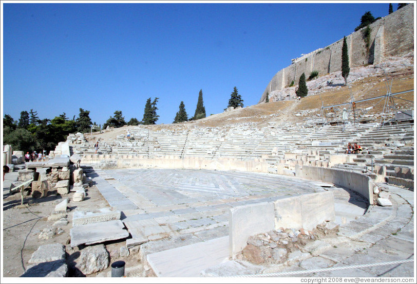 The Theatre of Dionysus (&#920;&#941;&#945;&#964;&#961;&#959; &#964;&#959;&#965; &#916;&#953;&#959;&#957;&#973;&#963;&#959;&#965;) at the Acropolis (&#913;&#954;&#961;&#972;&#960;&#959;&#955;&#951;).