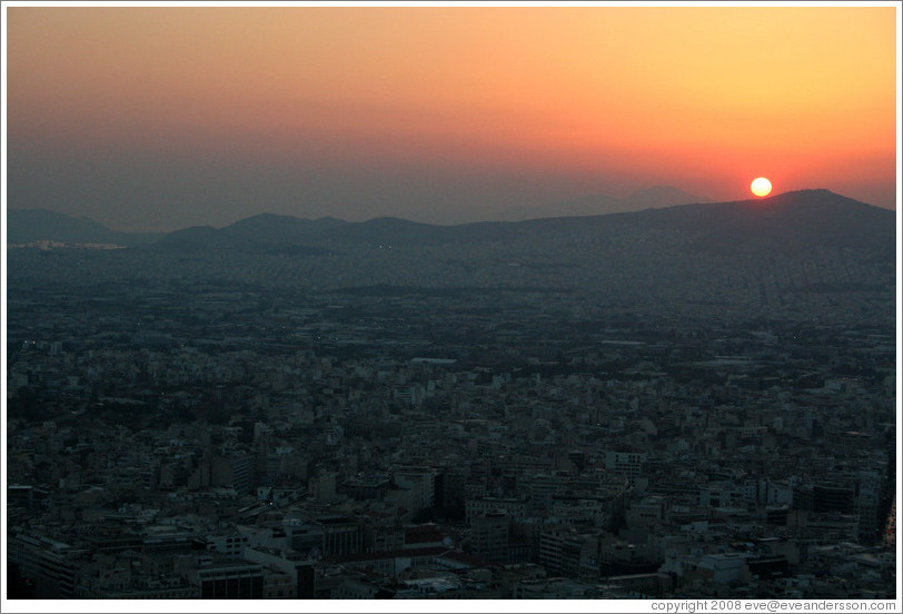 Athens viewed from Mount Lycabettus (&#923;&#965;&#954;&#945;&#946;&#951;&#964;&#964;&#972;&#962;) at sunset.