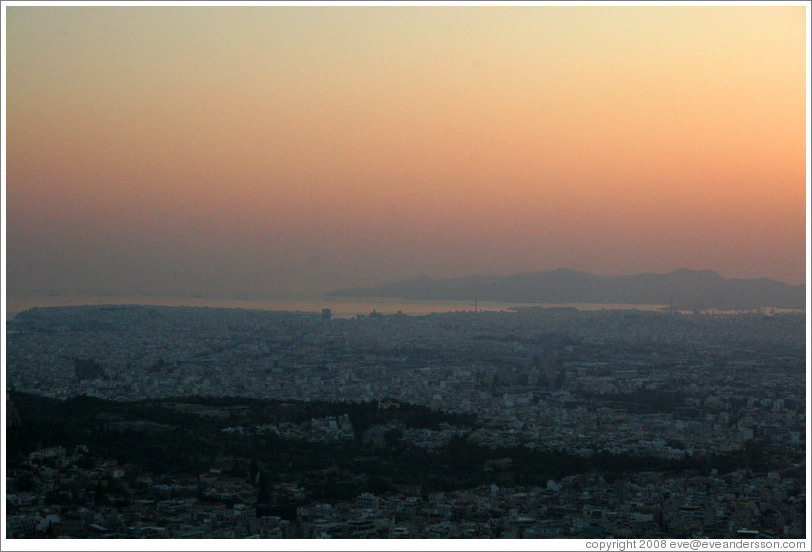 Athens viewed from Mount Lycabettus (&#923;&#965;&#954;&#945;&#946;&#951;&#964;&#964;&#972;&#962;) at sunset.