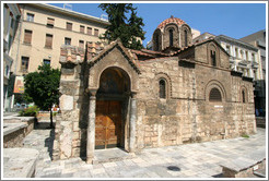 Church of Panaghia Kapnikarea (&#917;&#954;&#954;&#955;&#951;&#963;&#943;&#945; &#964;&#951;&#962; &#928;&#945;&#957;&#945;&#947;&#943;&#945;&#962; &#922;&#945;&#960;&#957;&#953;&#954;&#945;&#961;&#941;&#945;&#962;), one of the oldest churches in Athens.