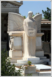 Angel.  The First Cemetery of Athens (&#928;&#961;&#974;&#964;&#959; &#925;&#949;&#954;&#961;&#959;&#964;&#945;&#966;&#949;&#943;&#959; &#913;&#952;&#951;&#957;&#974;&#957;).
