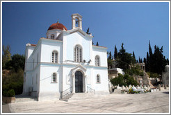 Church.  The First Cemetery of Athens (&#928;&#961;&#974;&#964;&#959; &#925;&#949;&#954;&#961;&#959;&#964;&#945;&#966;&#949;&#943;&#959; &#913;&#952;&#951;&#957;&#974;&#957;).