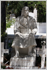 The grave of General Theodoros Kolokotronis (&#920;&#949;&#972;&#948;&#969;&#961;&#959;&#962; &#922;&#959;&#955;&#959;&#954;&#959;&#964;&#961;&#974;&#957;&#951;&#962;) at the First Cemetery of Athens (&#928;&#961;&#974;&#964;&#959; &#925;&#949;&#954;&#961;&#959;&#964;&#945;&#966;&#949;&#943;&#959; &#913;&#952;&#951;&#957;&#974;&#957;).