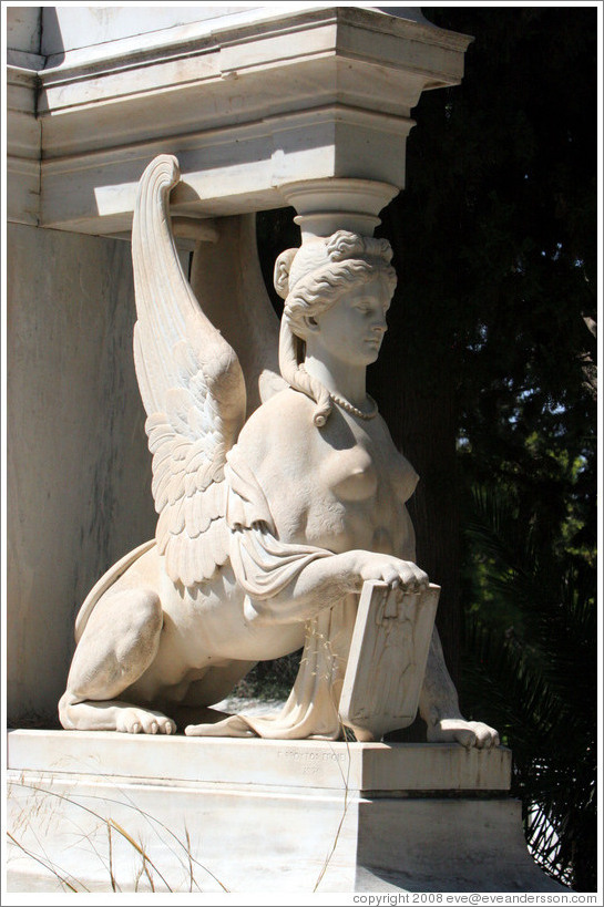 Winged female figure.  The First Cemetery of Athens (&#928;&#961;&#974;&#964;&#959; &#925;&#949;&#954;&#961;&#959;&#964;&#945;&#966;&#949;&#943;&#959; &#913;&#952;&#951;&#957;&#974;&#957;).