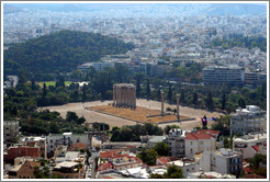 Temple of Olympian Zeus (&#927;&#955;&#965;&#956;&#960;&#943;&#959;&#965; &#916;&#953;&#972;&#962;), viewed from the Acropolis (&#913;&#954;&#961;&#972;&#960;&#959;&#955;&#951;).
