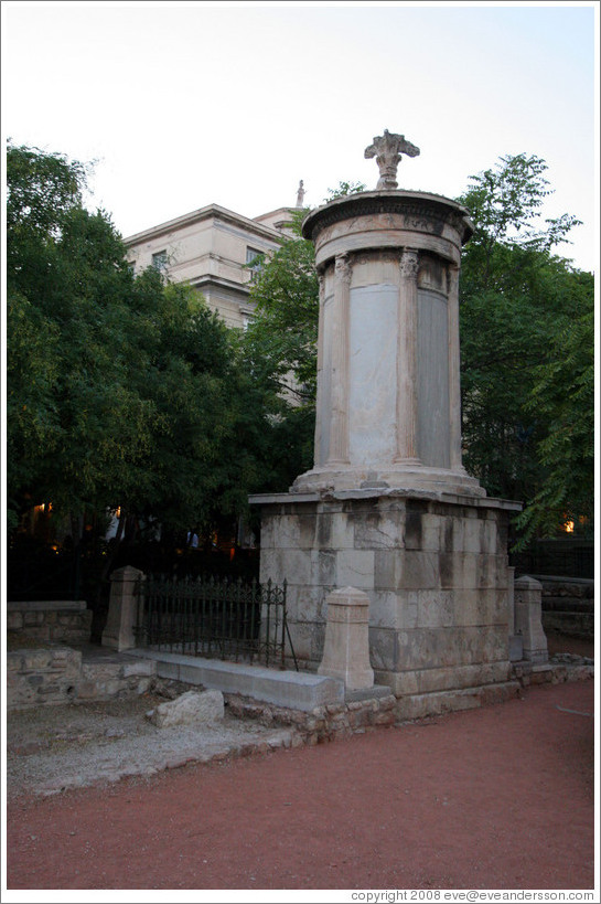 The Lysikrates Choregic Monument (&#967;&#959;&#961;&#951;&#947;&#953;&#954;&#972; &#956;&#957;&#951;&#956;&#949;&#943;&#959; &#964;&#959;&#965; &#923;&#965;&#963;&#953;&#954;&#961;&#940;&#964;&#951;) on the Ancient Street of the Tripods (&#945;&#961;&#967;&#945;&#943;&#945;&#962; &#959;&#948;&#959;&#973; &#964;&#969;&#957; &#932;&#961;&#953;&#960;&#972;&#948;&#969;&#957;). 