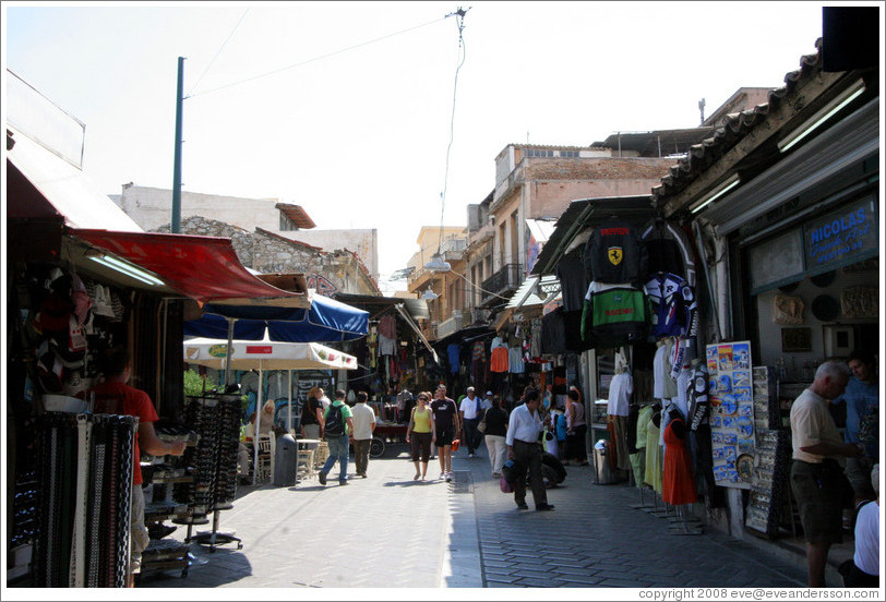 Flea market in the Monastiraki (&#924;&#959;&#957;&#945;&#963;&#964;&#951;&#961;&#940;&#954;&#953;) neighborhood.