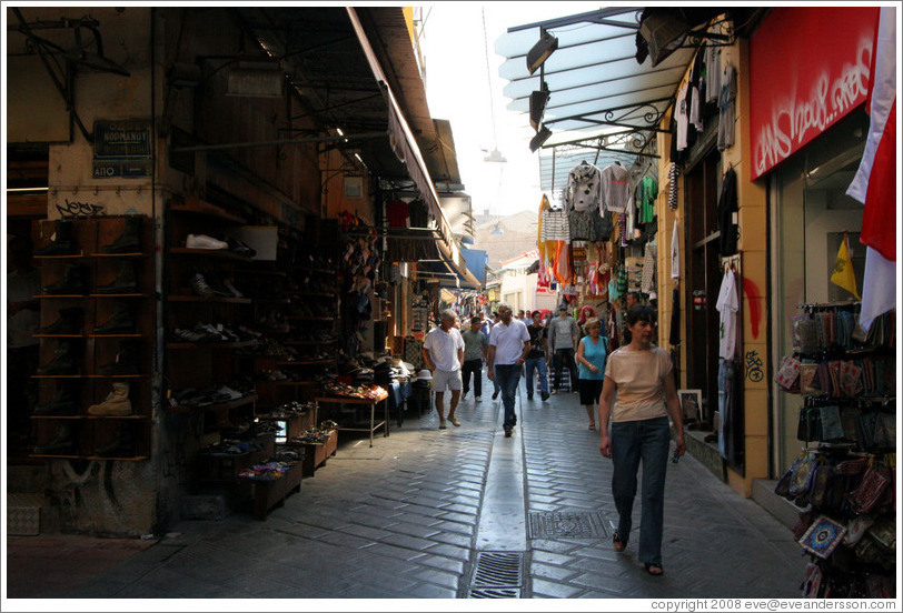 Flea market in the Monastiraki (&#924;&#959;&#957;&#945;&#963;&#964;&#951;&#961;&#940;&#954;&#953;) neighborhood.