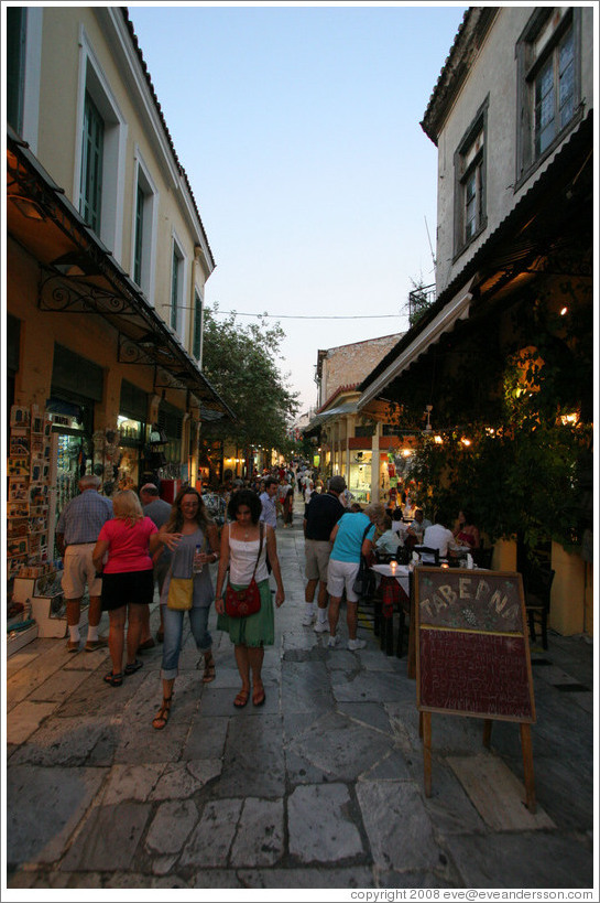 Plaka (&#928;&#955;&#940;&#954;&#945;), an old neighborhood in Athens.