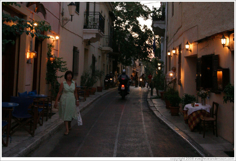 Plaka (&#928;&#955;&#940;&#954;&#945;), an old neighborhood in Athens.