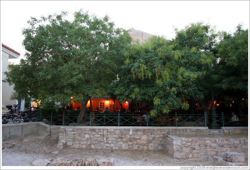 Restaurant overlooking the Ancient Street of the Tripods (&#945;&#961;&#967;&#945;&#943;&#945;&#962; &#959;&#948;&#959;&#973; &#964;&#969;&#957; &#932;&#961;&#953;&#960;&#972;&#948;&#969;&#957;). 