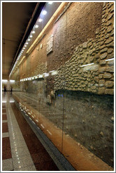 Archaeological display at the Syntagma (&#931;&#973;&#957;&#964;&#945;&#947;&#956;&#945;) metro station.