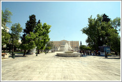 Syntagma (&#931;&#973;&#957;&#964;&#945;&#947;&#956;&#945;) Square, with the Greek Parliament in the background.