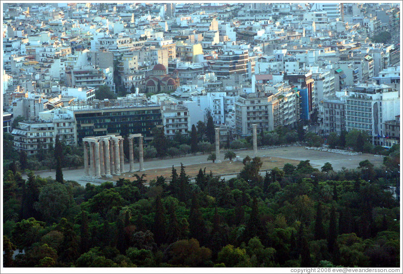 Temple of Olympian Zeus (&#927;&#955;&#965;&#956;&#960;&#943;&#959;&#965; &#916;&#953;&#972;&#962;), viewed from Mount Lycabettus (&#923;&#965;&#954;&#945;&#946;&#951;&#964;&#964;&#972;&#962;). 