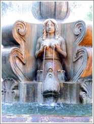 Parque Central.  Fountain detail.