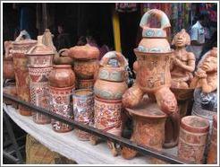 Pottery, following old Mayan traditions.