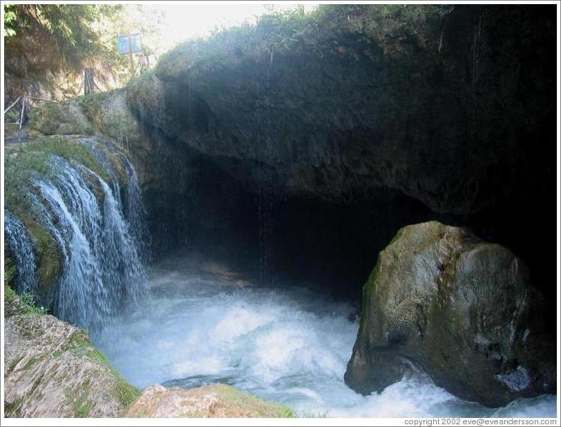 Semuc Champey.