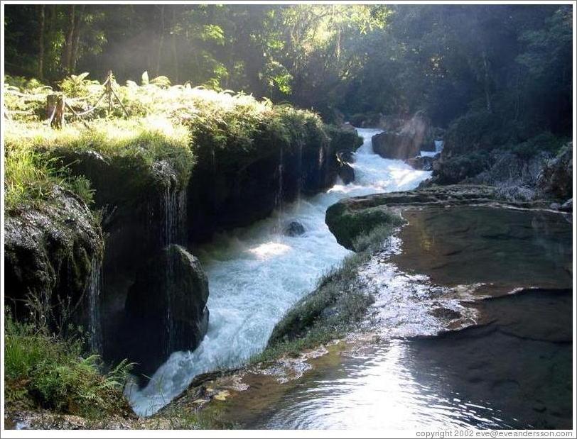 Semuc Champey.