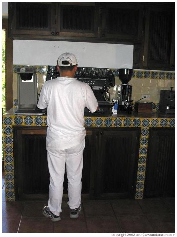 Filadelfia Coffee Estate.  Preparing a cappucchino.