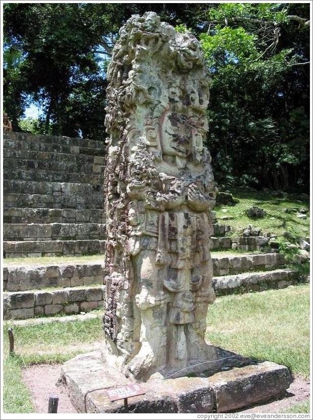 Estela.  Gran Plaza.