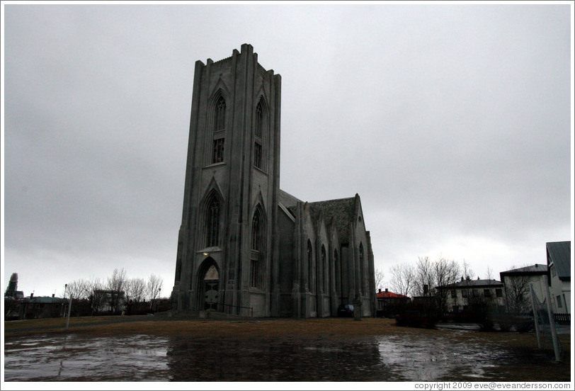 D?rkja Krists Konungs (Christ the King Cathedral), more commonly referred to as Kristskirkja or Landakotskirkja.