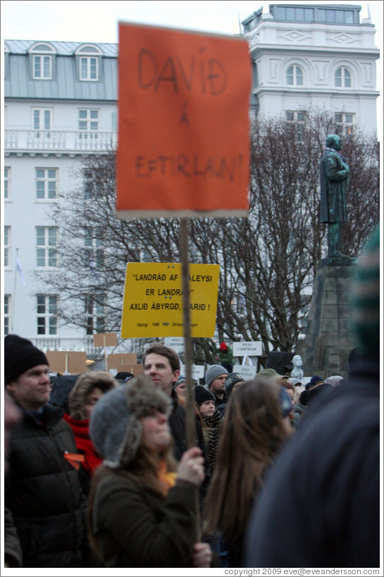 Reykjavik protest.  The orange sign says "Dav??ftirlaun" ("Retire Dav?).
