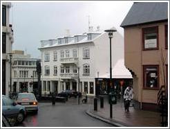 The intersection of Sk&oacute;lav&ouml;r&eth;ust&iacute;gur and Laugavegur in old town Reykjavik.