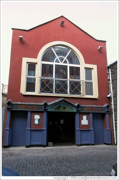 Pub.