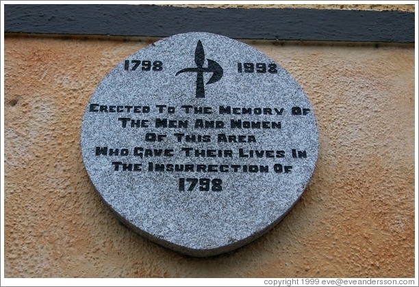 Commemoration of the Insurrection of 1798 (on the side of a non-descript building).