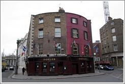 Doyle's Pub.  College Street.