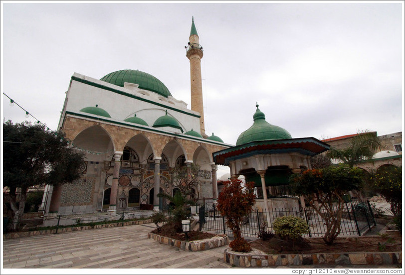 Al-Jazzar Mosque, built in 1781.  Old town Akko.