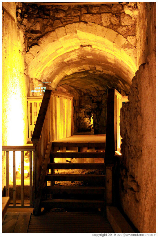 Western Wall Tunnel.