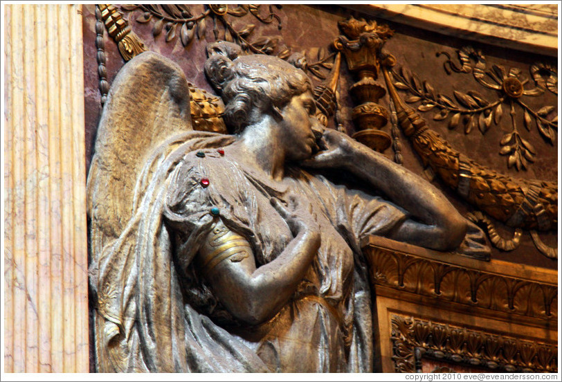 Detail, Tomb of King Humbert I (2nd king of Italy 1844-1900) and Margherita Savoia (Queen of Italy 1851-1926).  The Pantheon.