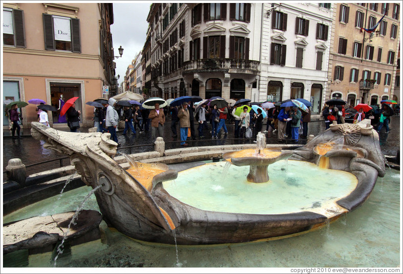 Fontana della Barcaccia (Fountain of the Old Boat), a Baroque fountain built 1627-29, Piazza di Spagna.