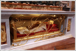 Embalmed body of Pope John XXIII, St. Peter's Basilica.
