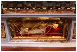 Embalmed body of Pope John XXIII, St. Peter's Basilica.