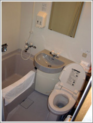 Easily-washable bathroom.