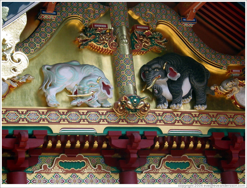 Detail.  Tosho-gu Shrine.