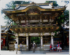 Yomeimon Gate.  Tosho-gu Shrine.