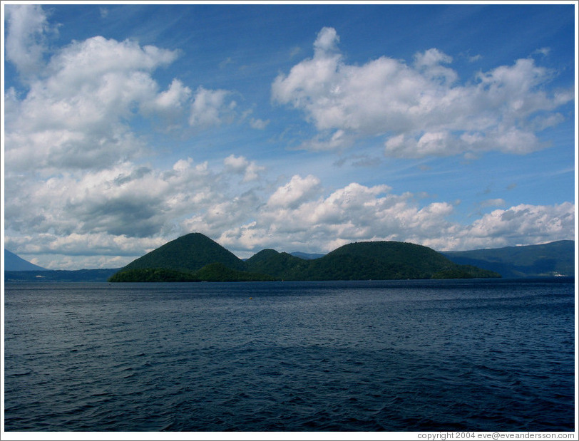 Lake Toya-ko.