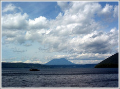 Lake Toya-ko.