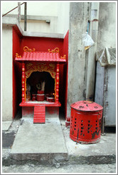 Shrine, alley adjacent to Jalan Petaling (Petaling Street), Chinatown.