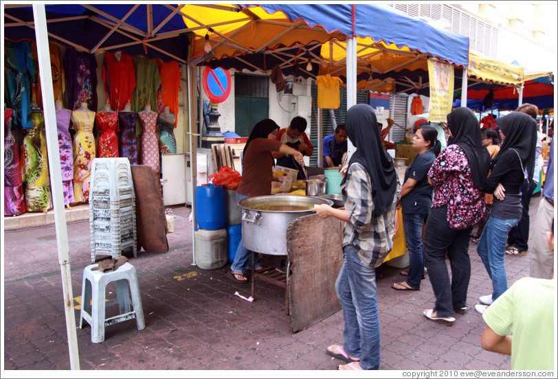 Market on Lorong Tuanku Abdul Rahman.