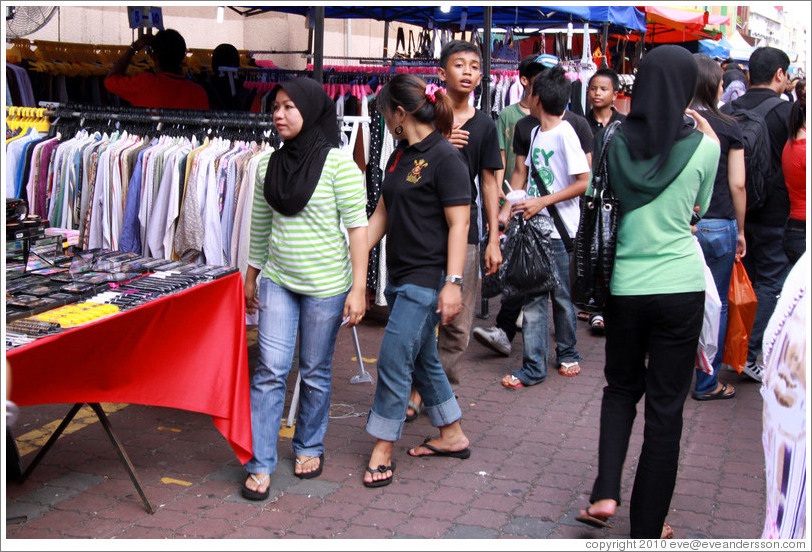 Market on Lorong Tuanku Abdul Rahman.