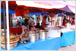 Large pots, market on Lorong Tuanku Abdul Rahman.