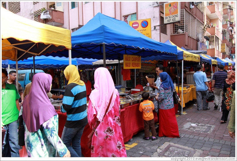 Market on Lorong Tuanku Abdul Rahman.