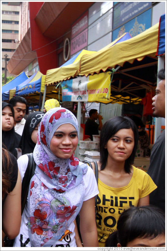 People at the market on Lorong Tuanku Abdul Rahman.