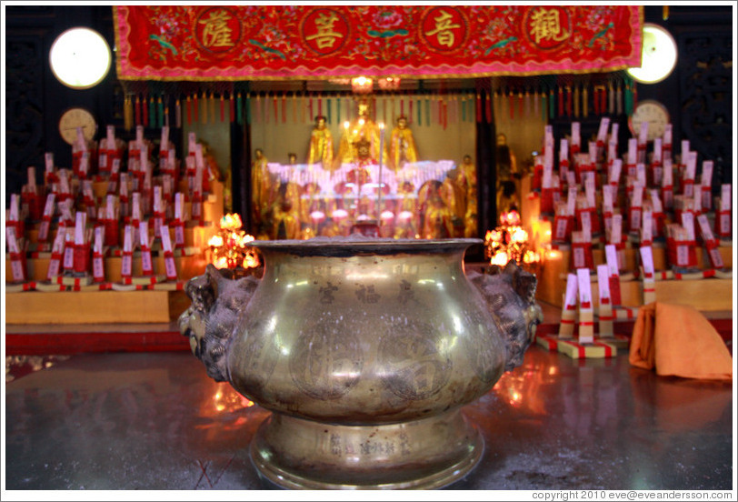 Kuan Yin Teng (Temple of the Goddess of Mercy).