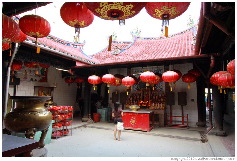 Kuan Yin Teng (Temple of the Goddess of Mercy).