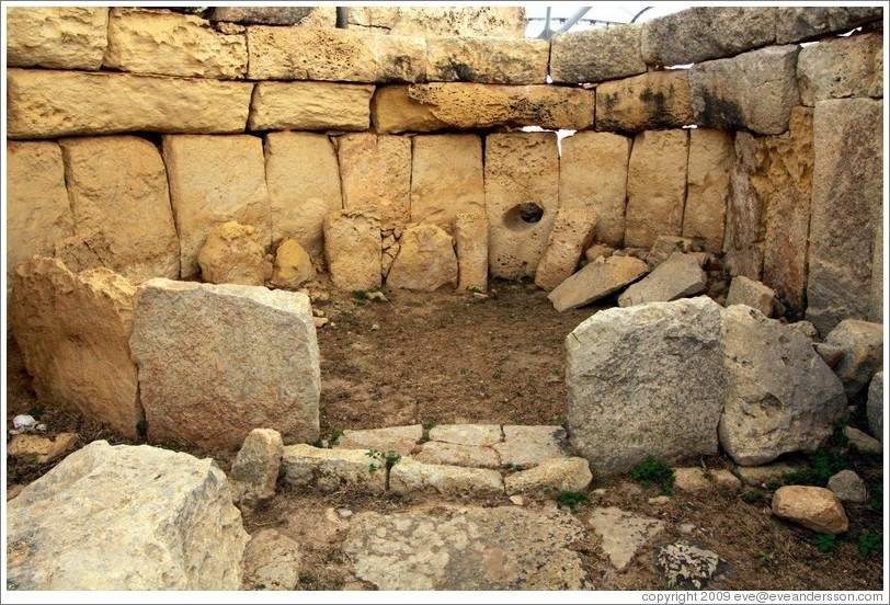 Apse of &#294;a&#289;ar Qim, a 14th century BC megalithic temple complex.